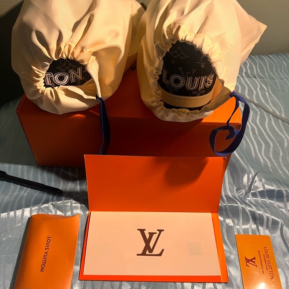 Louis Vuitton Monogram Black and White Men's Sneakers - Picture 3 of 4